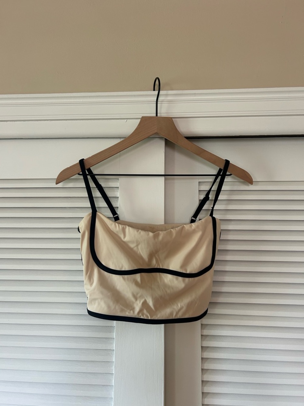 Cream Crop Cami with Black Contrast Piping